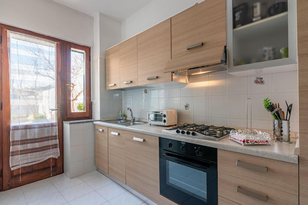 La Lampara - Casa Panoramica 4 Km Dalla Pelosa Стинтино Екстериор снимка
